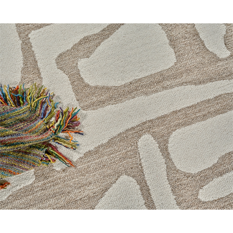 Carmel Hand-Tufted New Zealand Wool Camel/Ivory 5'x8' Area Rug