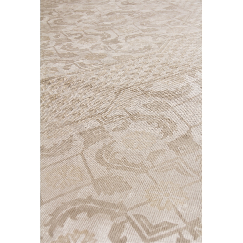 Carrera Handloomed Viscose Ivory 8'x10' Area Rug