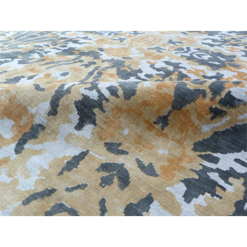 Cassina Handloomed Bamboo Silk Silver/Gold 5'x8' Area Rug