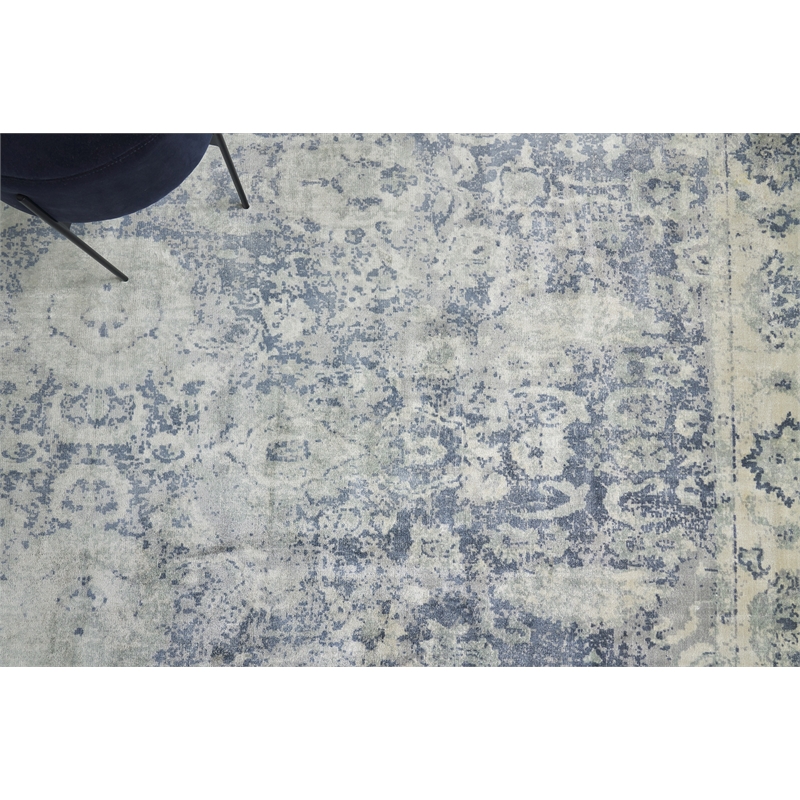 Cassina Handloomed Bamboo Silk Light Silver/Blue 12'x15' Area Rug