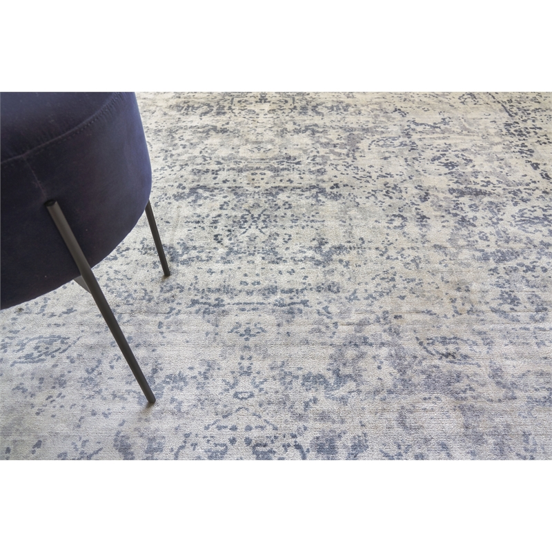 Cassina Handloomed Bamboo Silk Gray/Ivory 10'x14' Area Rug