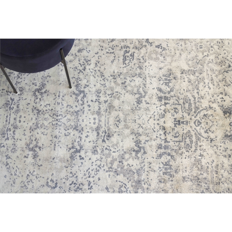 Cassina Handloomed Bamboo Silk Gray/Ivory 6'x9' Area Rug