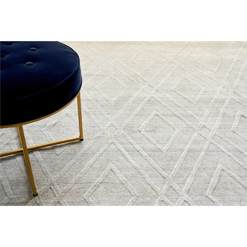Castelli Handloomed Bamboo Silk/Wool Ivory 8'x10' Area Rug