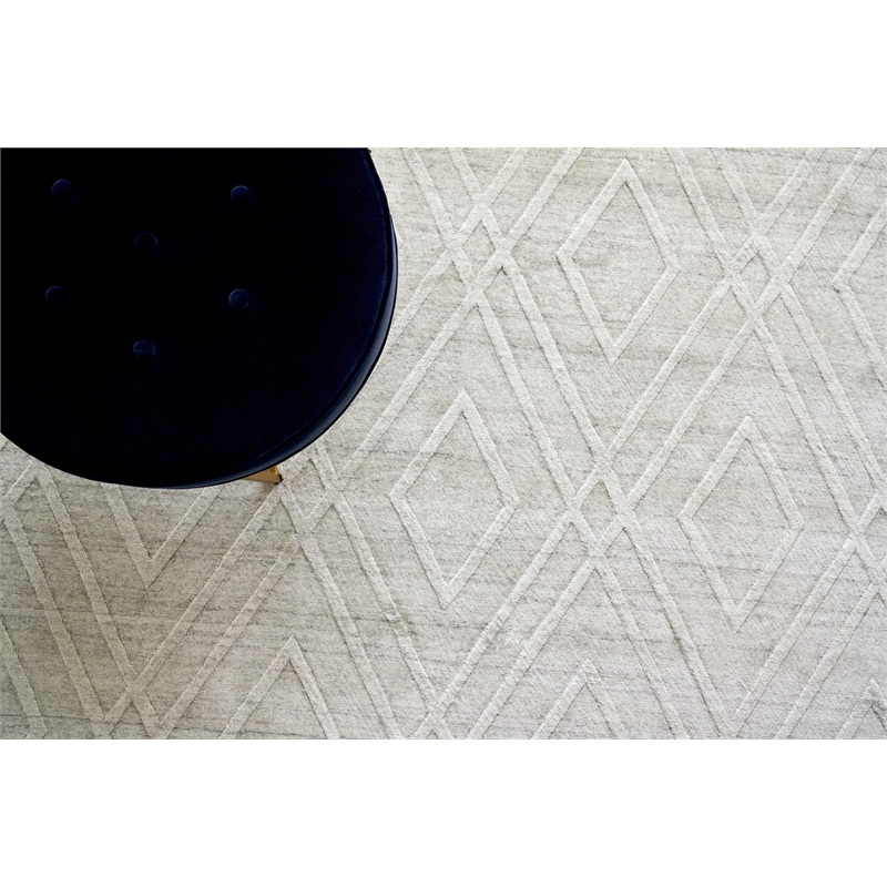 Castelli Handloomed Bamboo Silk/Wool Ivory 8'x10' Area Rug