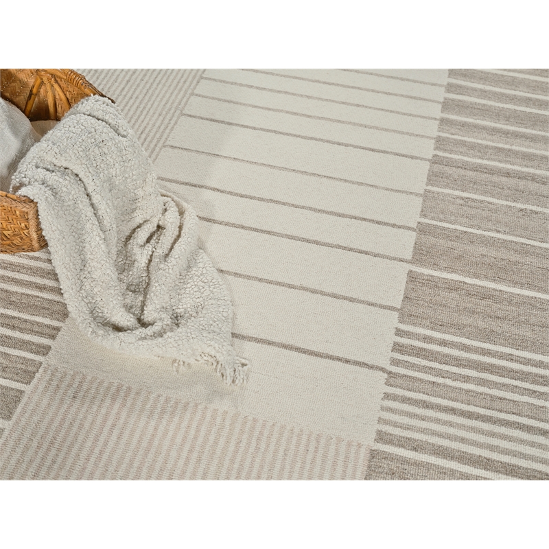 Castine Hand-Tufted New Zealand Wool Beige/Ivory 5'x8' Area Rug