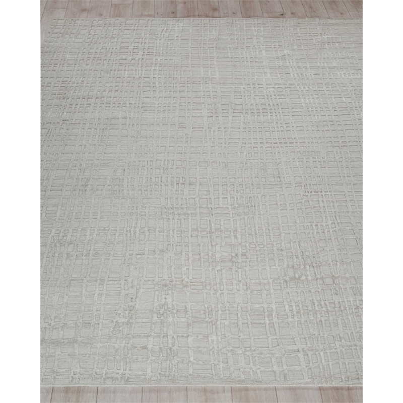 Crescendo Handloomed Bamboo Silk Silver 2'x3' Area Rug