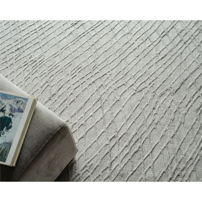 Crescendo Handloomed Bamboo Silk Silver 6'x9' Area Rug