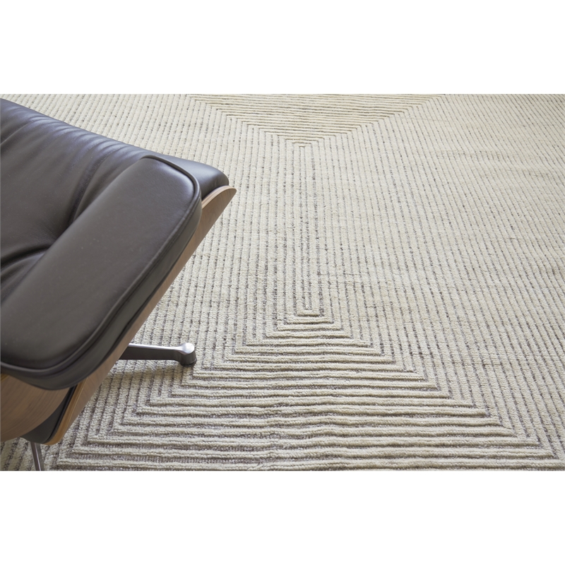 Crescent Hand-Knotted New Zealand Wool Ivory 6'x9' Area Rug
