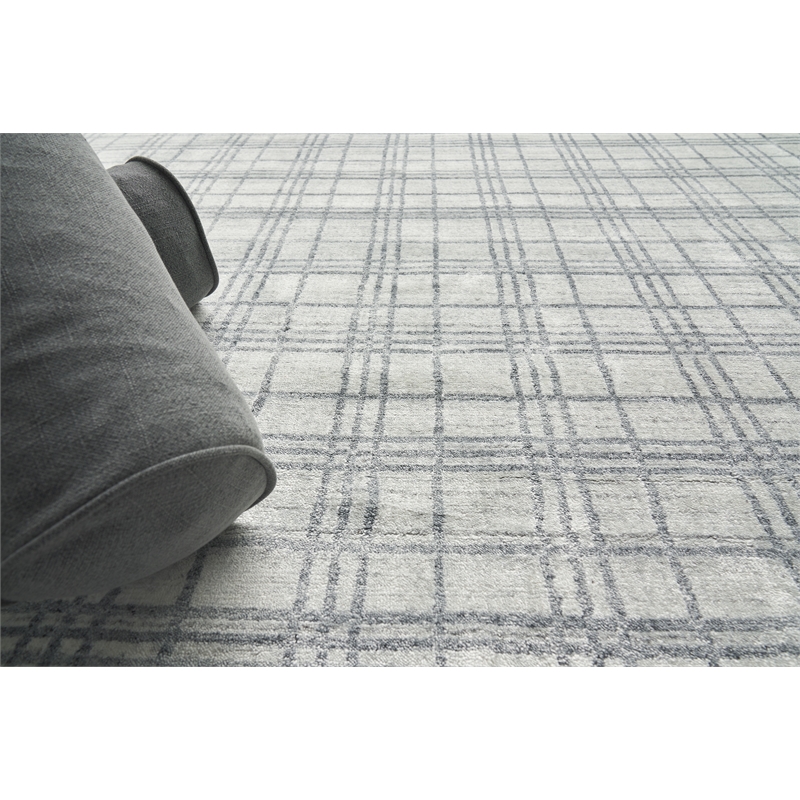Fairbanks Handloomed Bamboo Silk White/Light Silver 6'x9' Area Rug