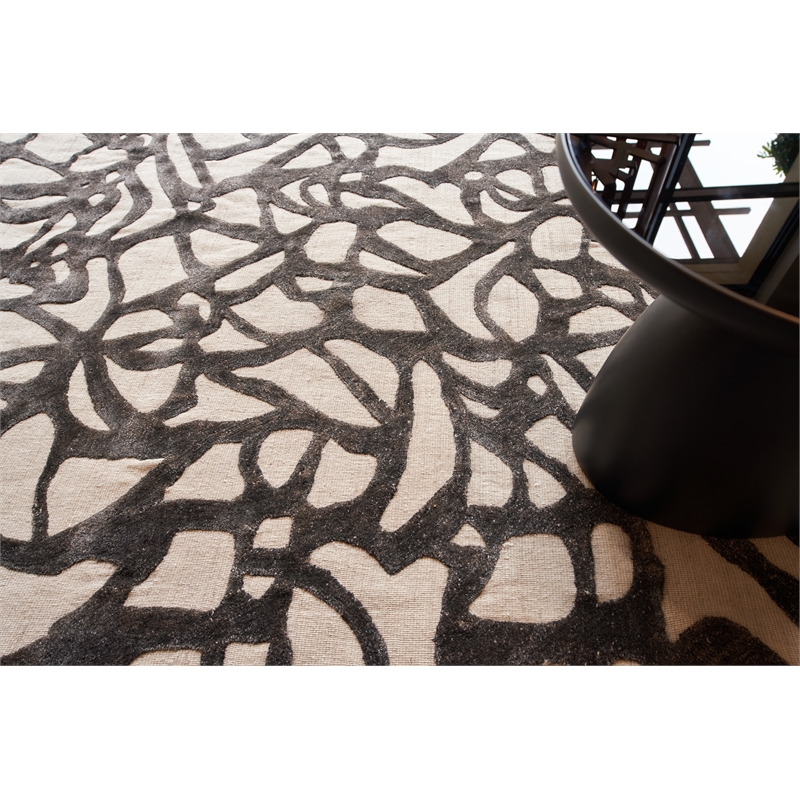 Goudy Handloomed Wool/Bamboo Silk Ivory/Black 12'x15' Area Rug
