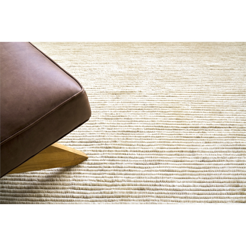 Kaza Hand-Knotted New Zealand Wool White/Ivory 2'x3' Area Rug