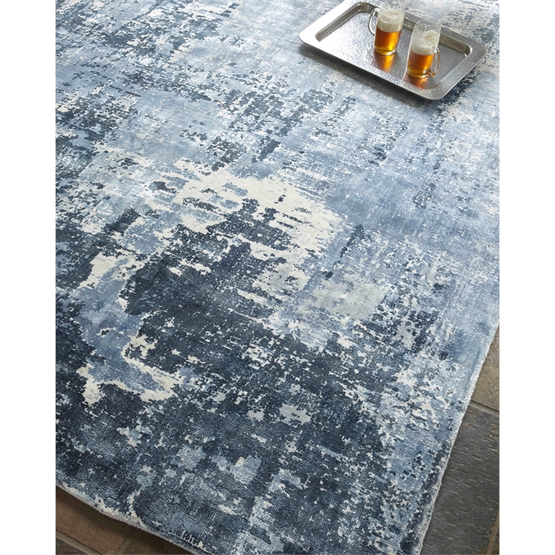 Koda Handloomed Bamboo Silk Blue/Ivory 11'x11' Round Area Rug