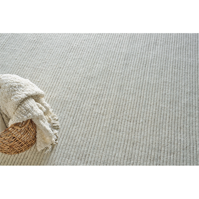 Kaza Handloomed New Zealand Wool Ivory 8'x10' Area Rug