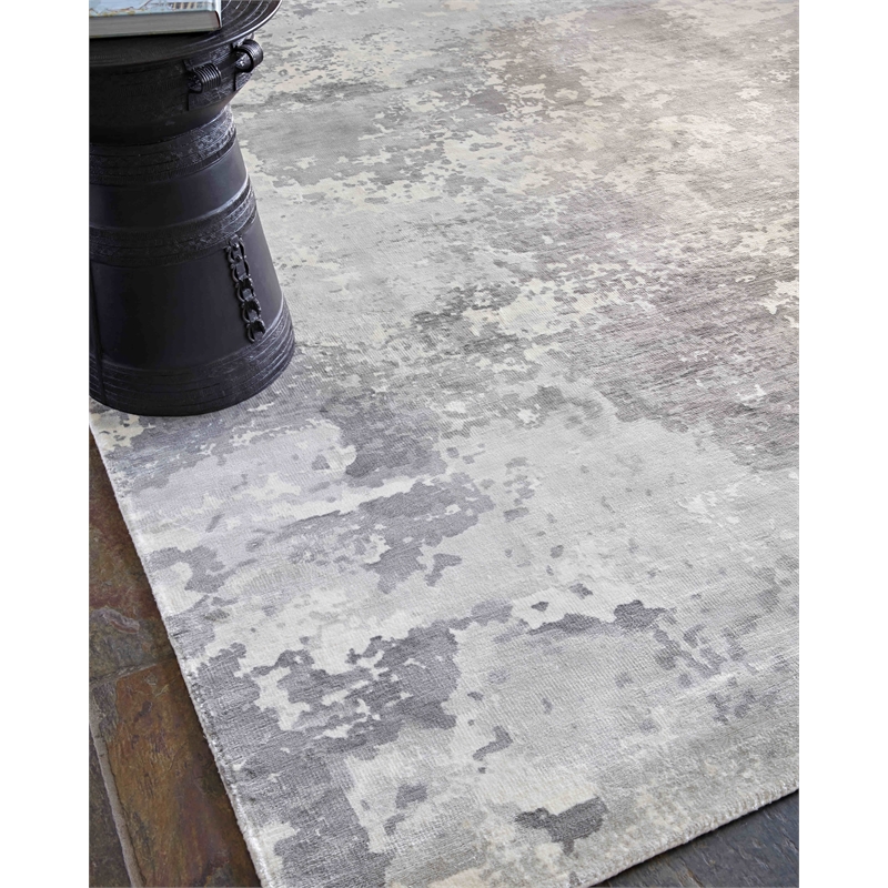 Koda Handloomed Bamboo Silk Silver 10'x14' Area Rug