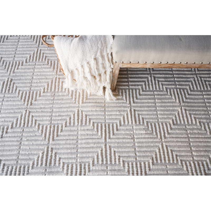 Manzoni Handloomed New Zealand Wool Ivory 5'x8' Area Rug