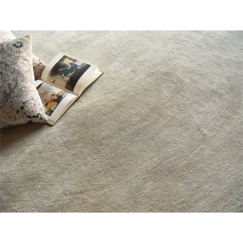 Mitomo Hand-Tufted Wool/Bamboo Silk Pearl 9'x12' Area Rug