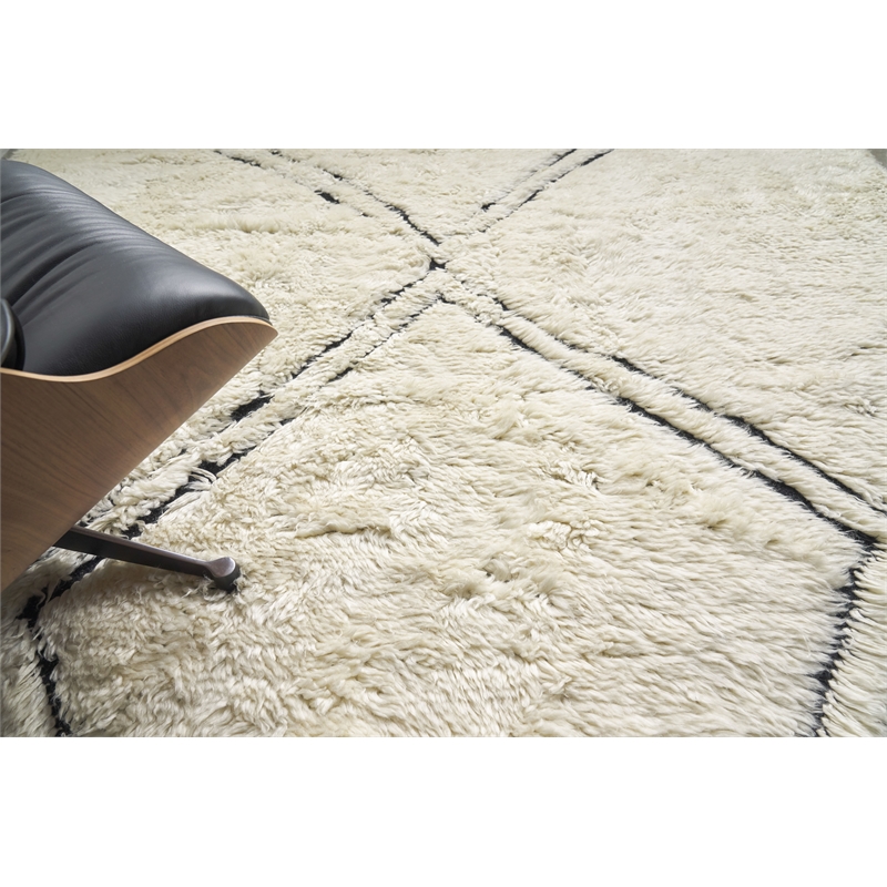 Moroccan Hand-Knotted New Zealand Wool Ivory/Black 6'x9' Area Rug