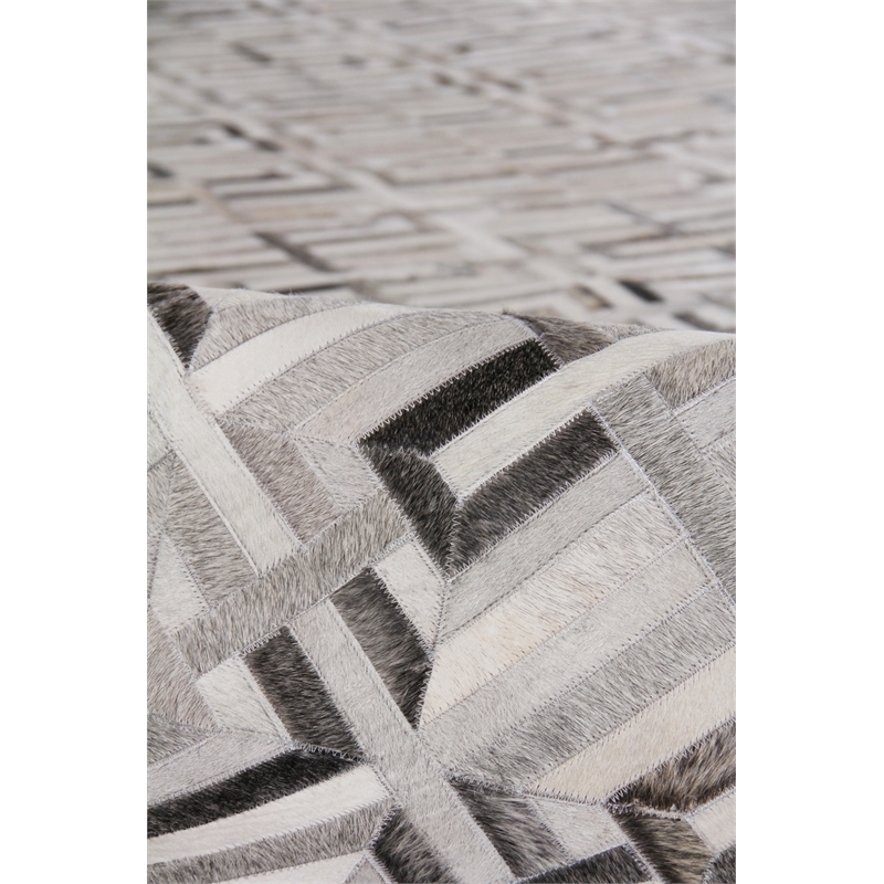 Natural Hide Hand-Tufted Leather Hide Silver/Ivory 13'6