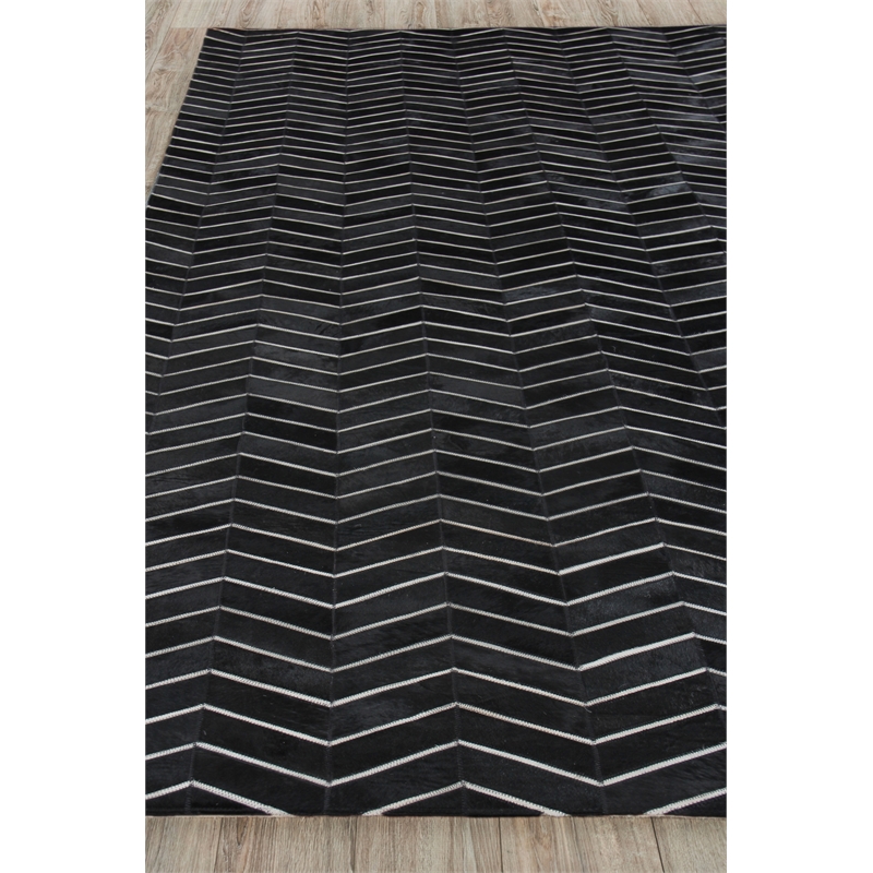 Natural Hide Hand-Tufted Leather Hide Black/Ivory 5'x8' Area Rug