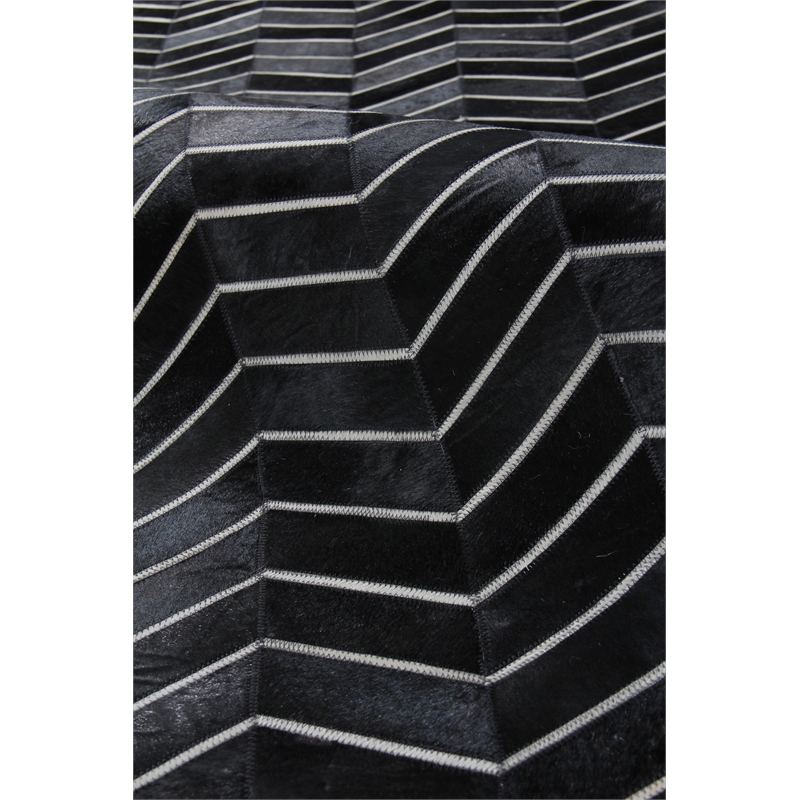 Natural Hide Hand-Tufted Leather Hide Black/Ivory 5'x8' Area Rug