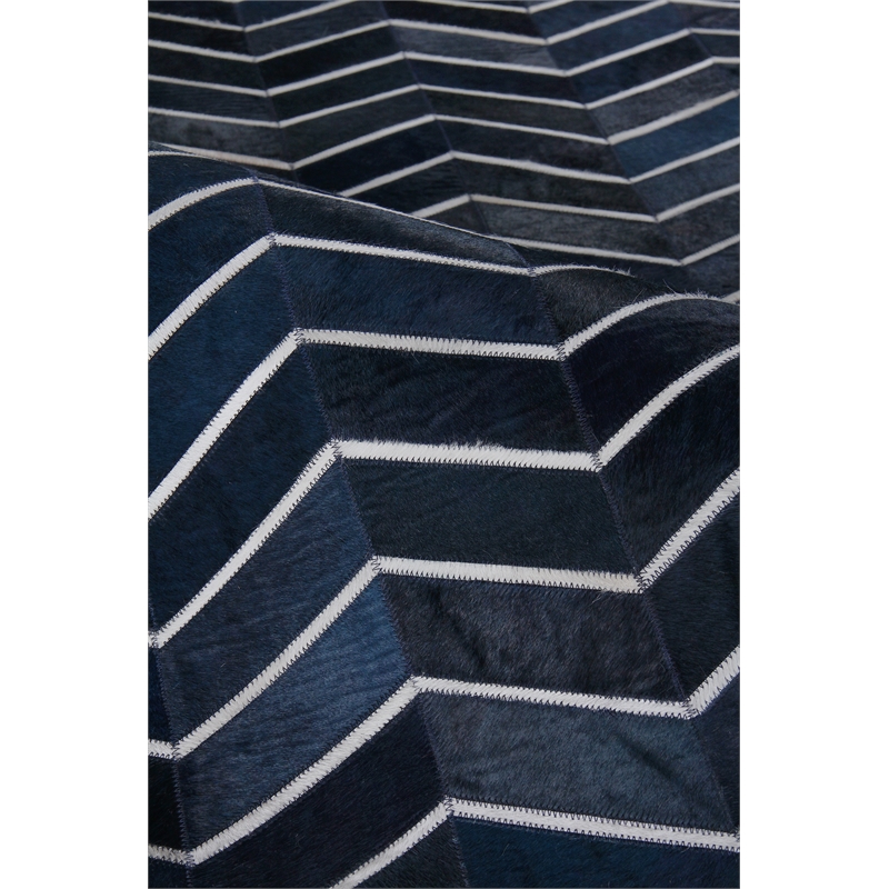 Natural Hide Hand-Tufted Leather Hide Blue/Multi 13'6