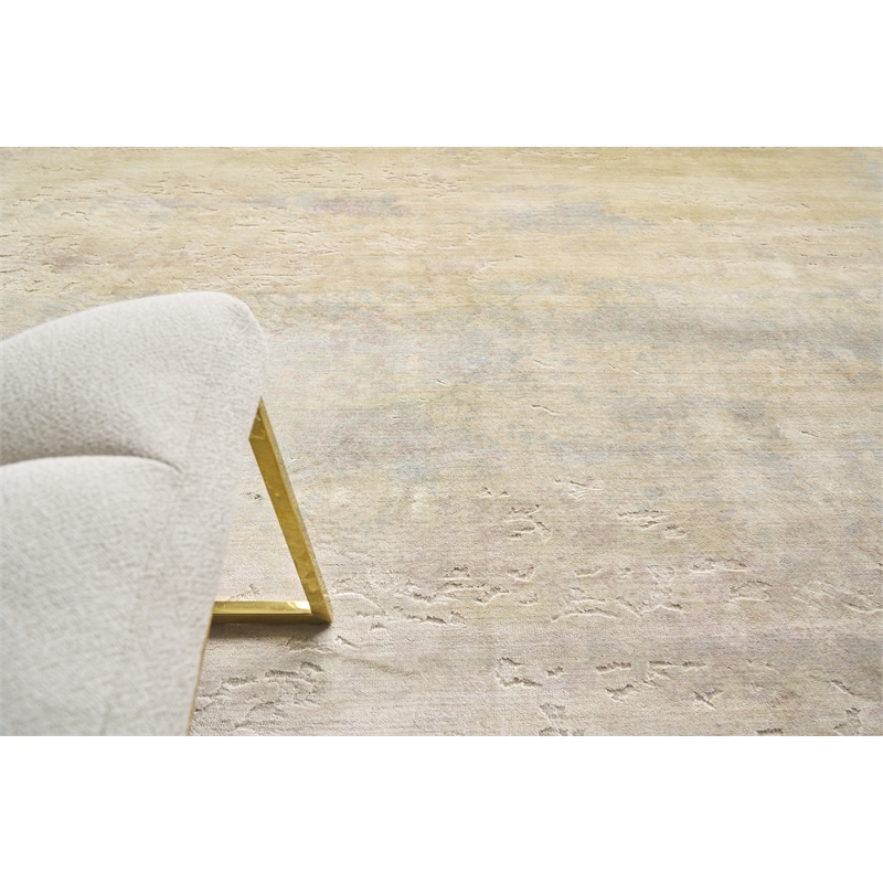 Reflections Handloomed Bamboo Silk Ivory/Soft Green 9'x12' Area Rug
