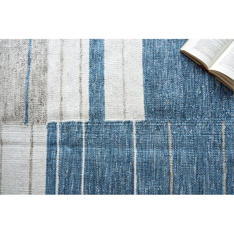 Scandinavian Handloomed New Zealand Wool Blue/Ivory 3'x5' Area Rug