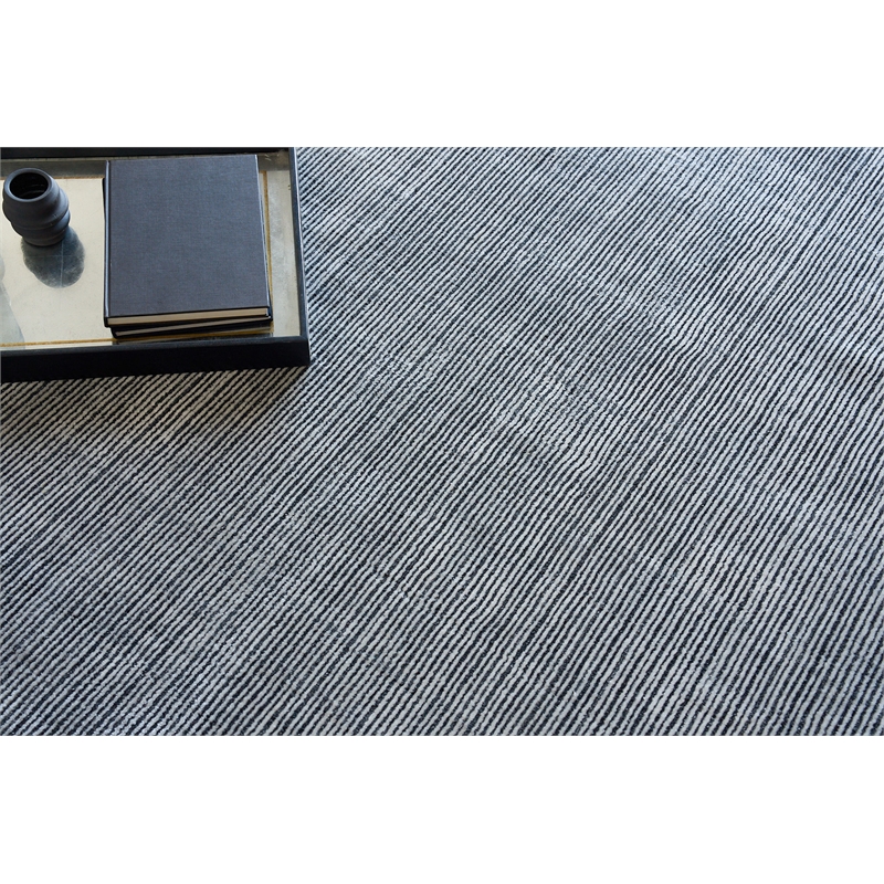 Serena Handloomed Nylon/Bamboo Silk Black 8'x10' Area Rug