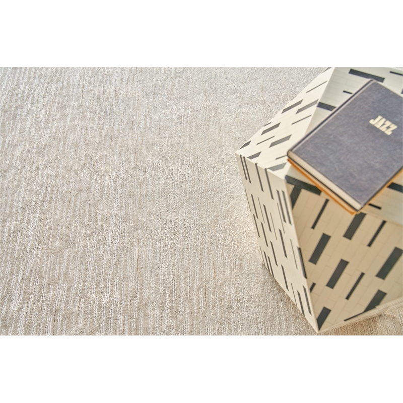 Tangaro Handloomed Bamboo Silk/Banana Silk Light Beige 9'x12' Area Rug