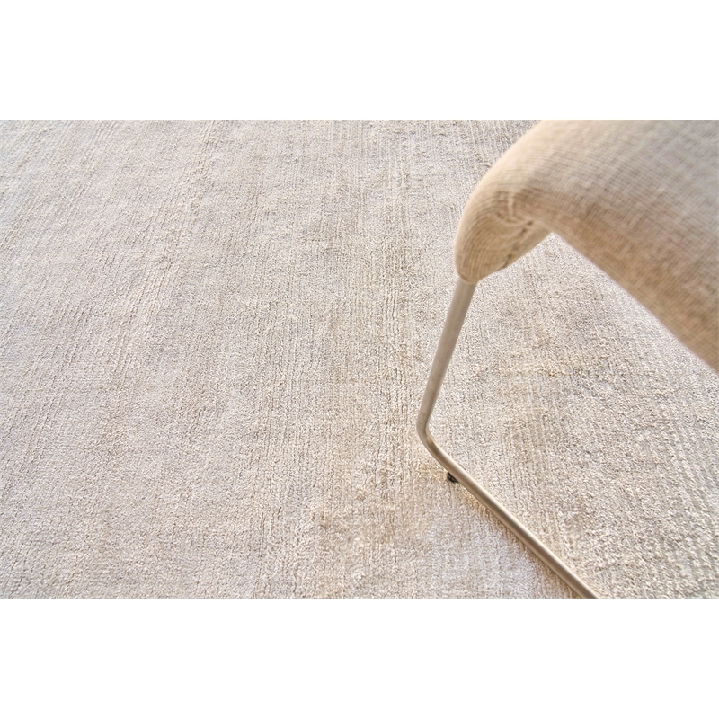 Tangaro Handloomed Bamboo Silk/Banana Silk Ivory 9'x12' Area Rug