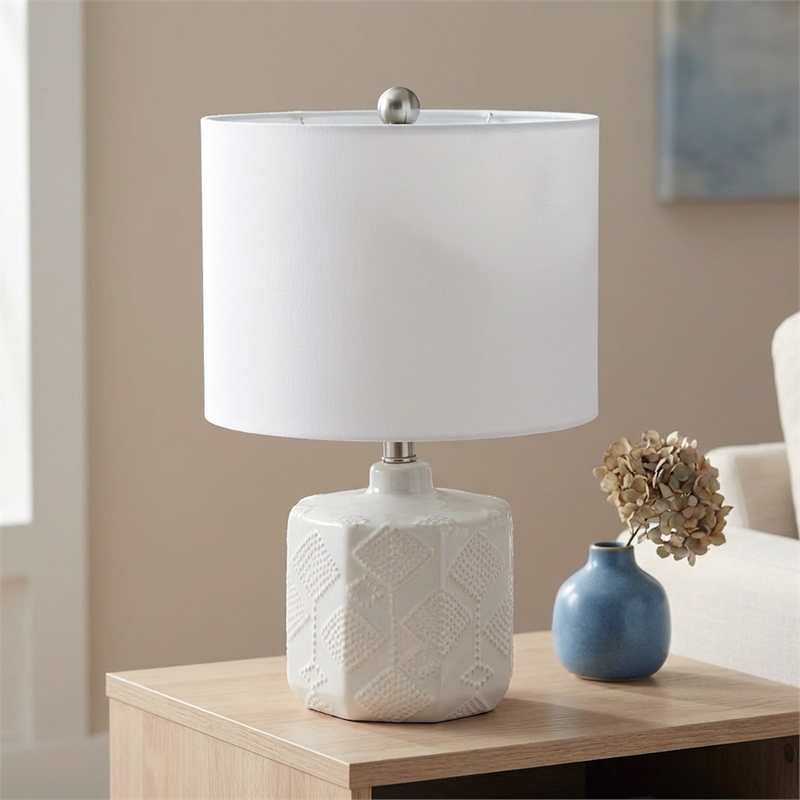 Valla Ceramic Table Lamp in Off White