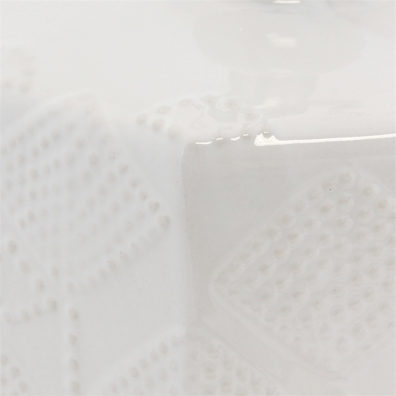 Valla Ceramic Table Lamp in Off White