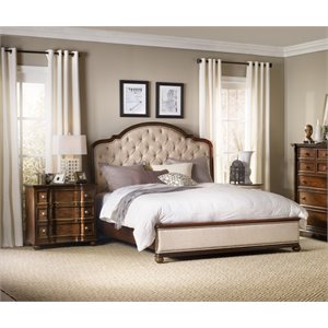 Hooker Furniture Leesburg 3 Piece Upholstered Queen Bedroom Set in Mahogany