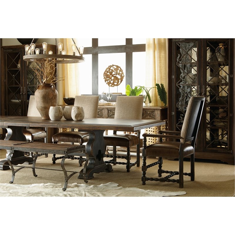 Hooker Furniture Hill Country Bandera 86