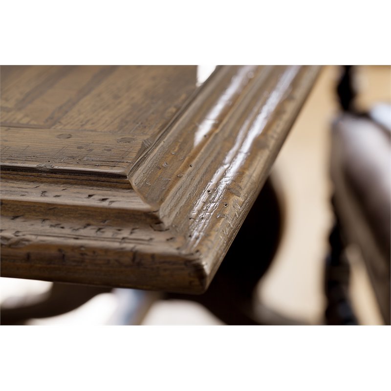 Hooker Furniture Hill Country Bandera 86