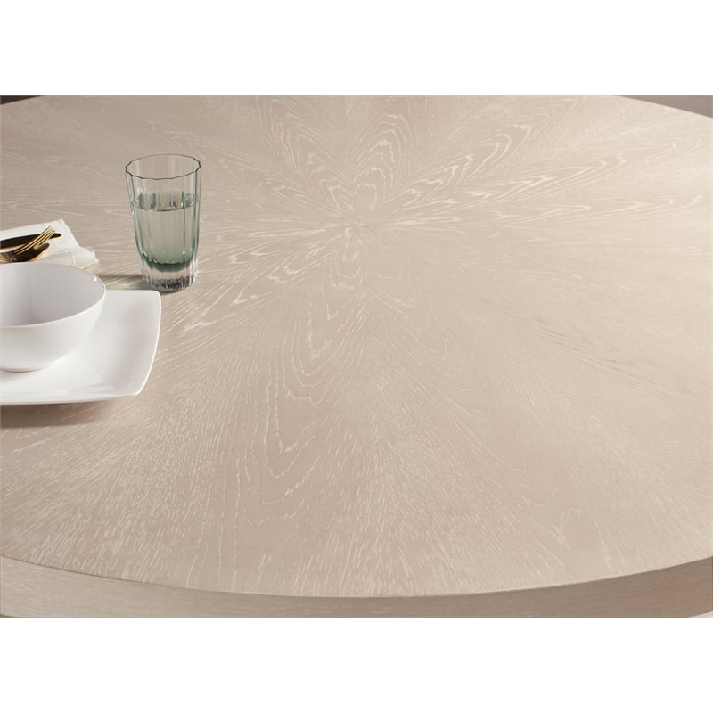 Hooker Furniture Nouveau Chic Round Pedestal Dining Table