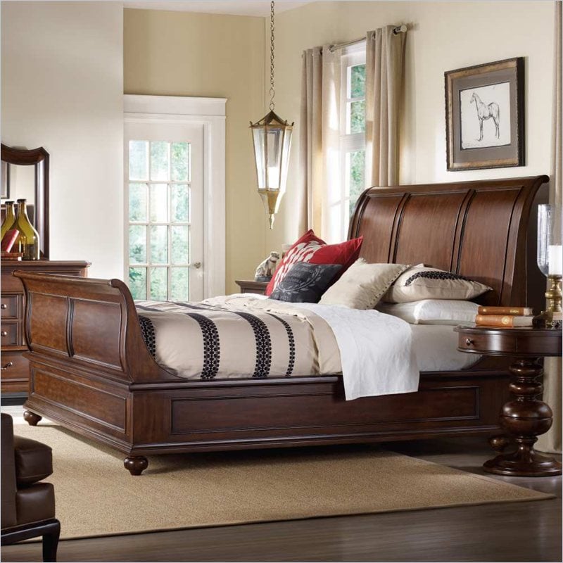 Hooker Furniture Lassiter Sleigh King Bed in Rich Warm Cherry - 5142-90466