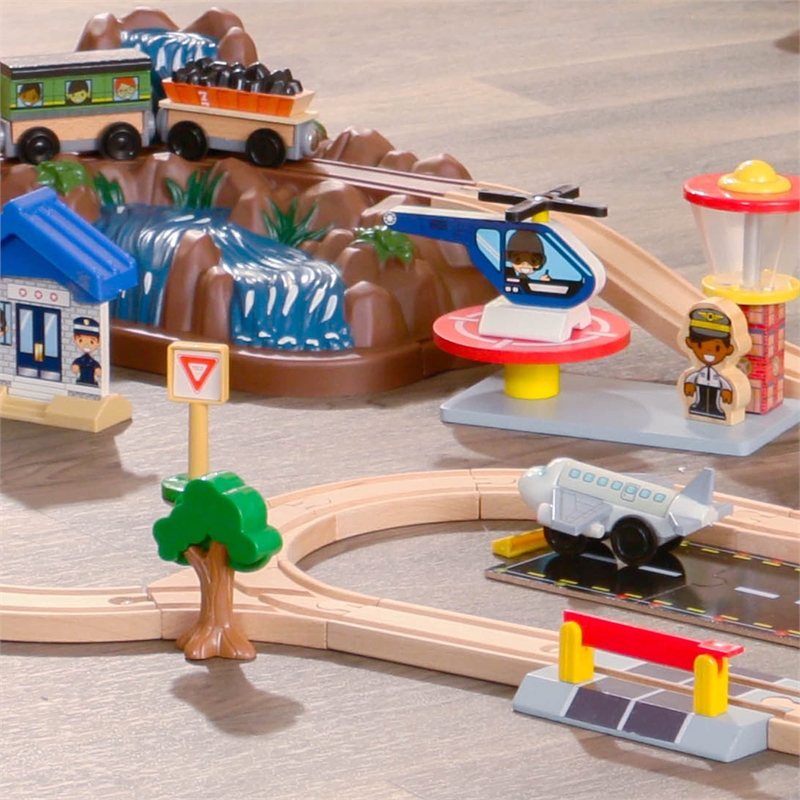 KidKraft Bucket Top Mountain 56 Piece Train Set