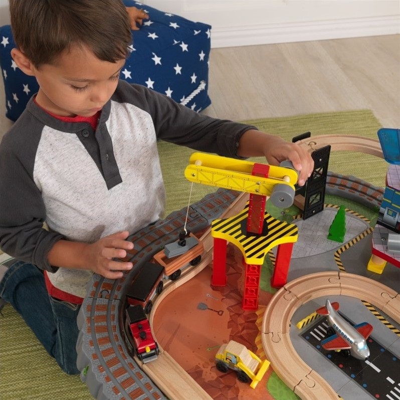KidKraft Transportation Station Train Set and Table