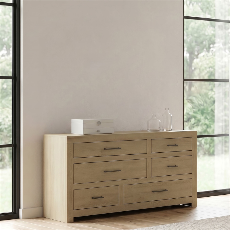 Coaster Hendricks 6-Drawer Transitional Wood Dresser Cabinet in Light Oak