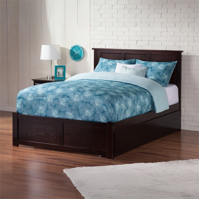 Madison Full Wood Platform Bed with Footboard and Twin Trundle in Espresso