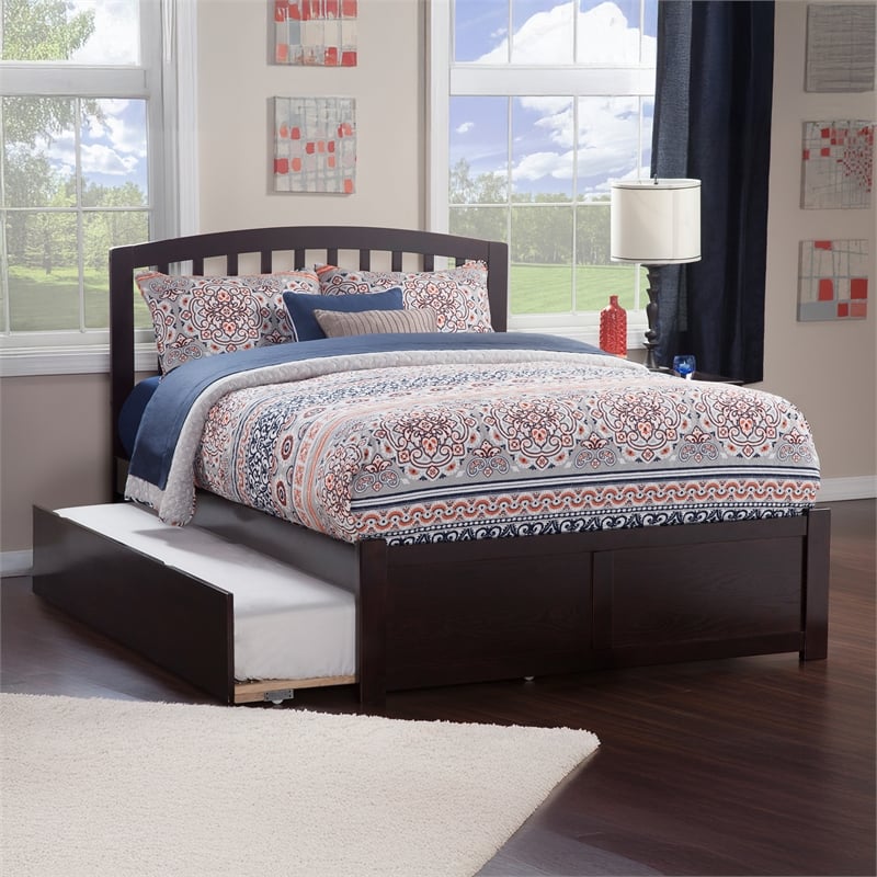 Richmond Full Wood Platform Bed with Footboard and Twin Trundle in Espresso