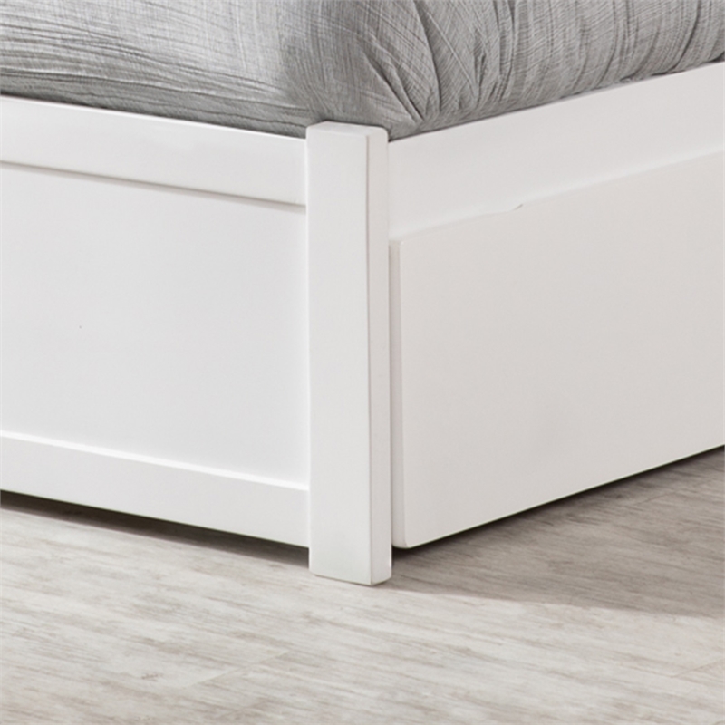Richmond Full Wood Platform Bed with Footboard and Storage Drawers in White