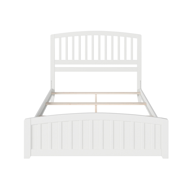 Richmond Queen Wood Foundation Bed with Matching Footboard in White
