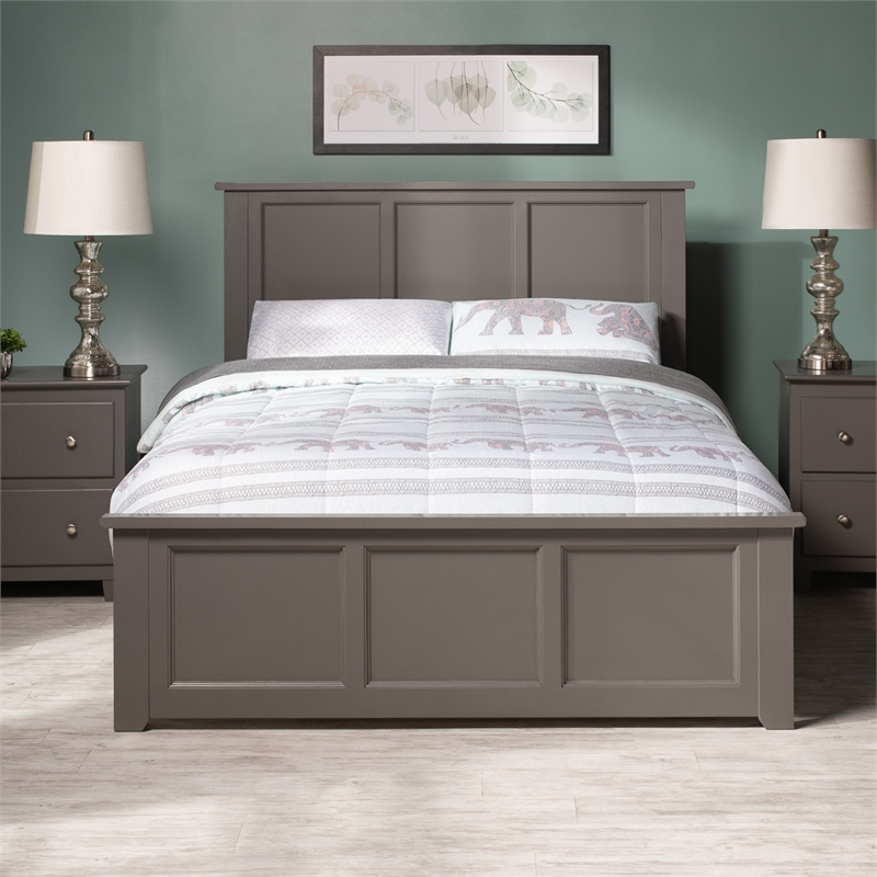 Madison Full Wood Foundation Bed with Matching Footboard in Grey