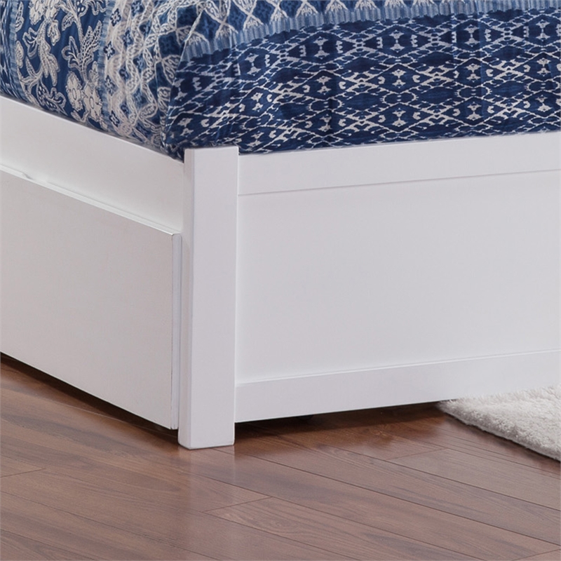 Nantucket Wood King Platform Bed with Footboard and Twin XL Trundle in White