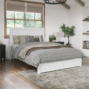 Canyon Queen Foundation Bed Frame with Matching Footboard in White