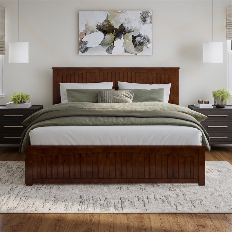 Nantucket King Wood Platform Bed with Matching Footboard & TXL Trundle in Walnut