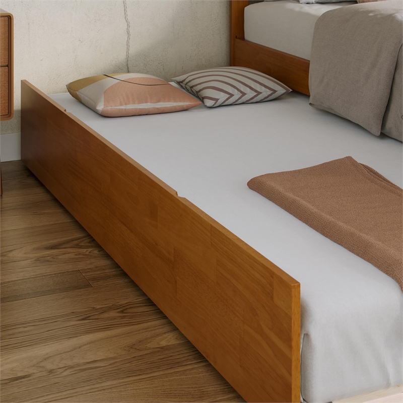Madison Full Wood Platform Bed with Footboard and Twin Trundle in Light Toffee