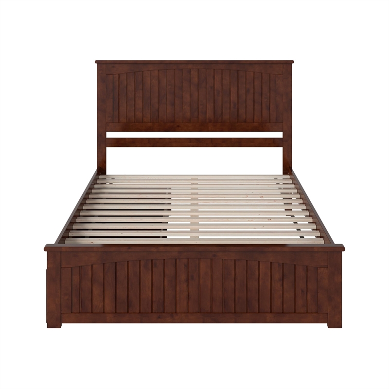 Nantucket Queen Wood Platform Bed with Matching Footboard and Drawers in Walnut